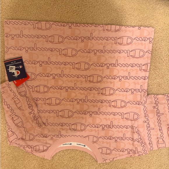 Champion leggings and T-shirt - Picture 4 of 8